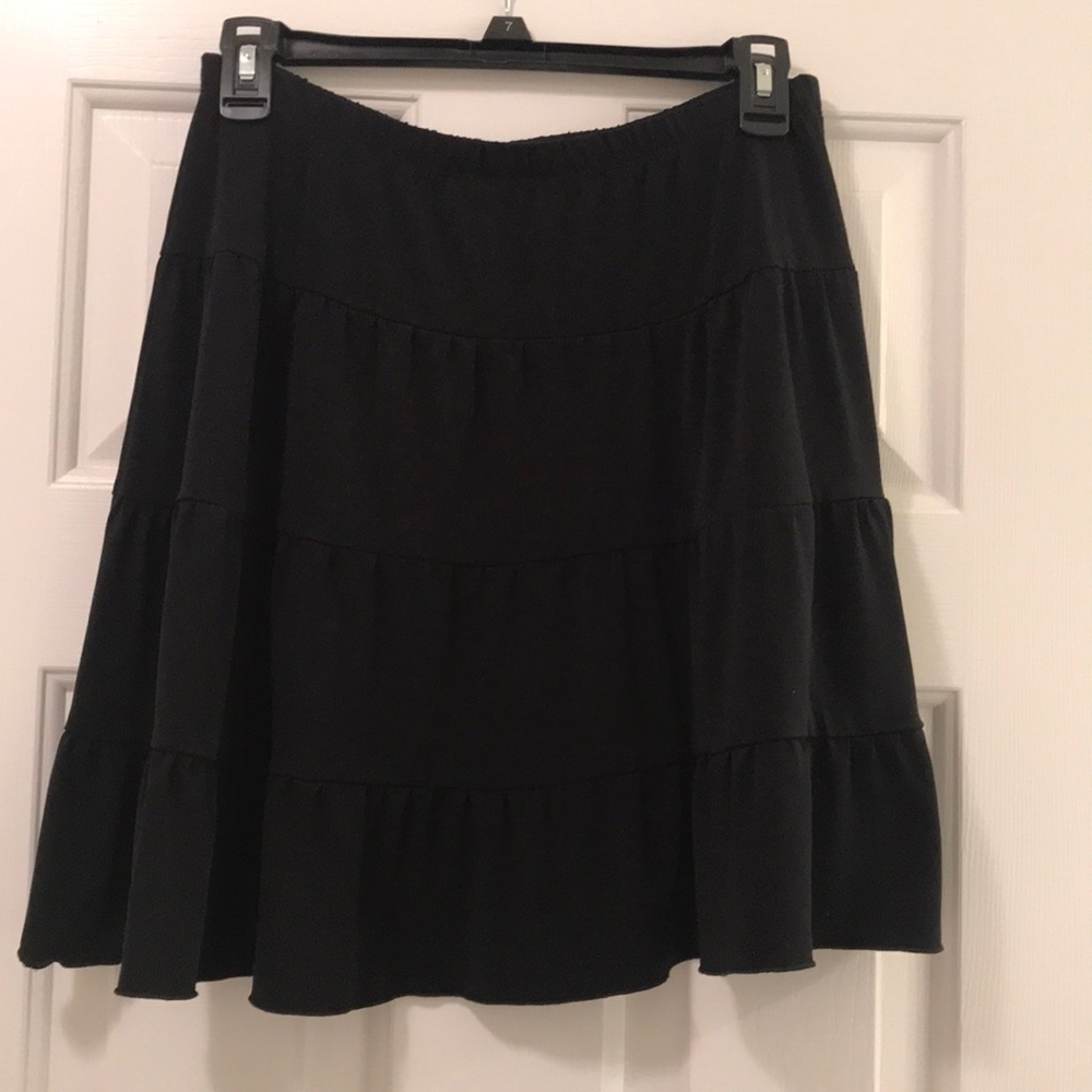 Like New Basic Black Skirt: Wardrobe Necessity - image 1